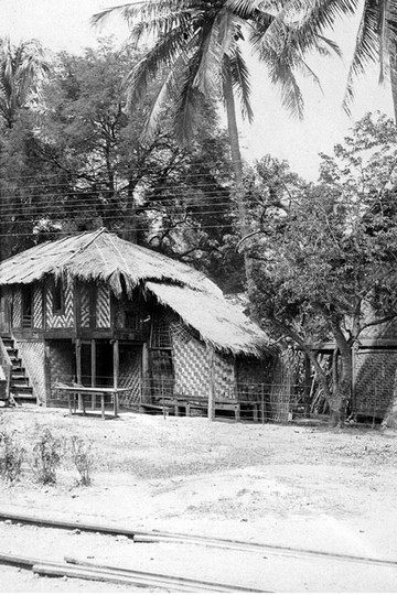 Pyinmana 1906 - a roadside house