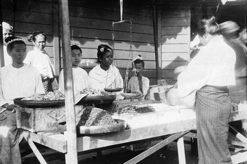 Pyinmana Cheroot Stall 1906